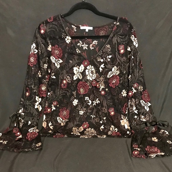 Romantic BoHo Lace Embroidered Blouse
Size Small - Picture 1 of 3